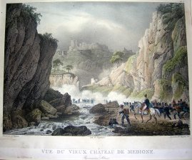 Vue du vieux Chateau de Medione