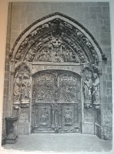 Burgos Cathedral, Spain : The doorway of the cloisters